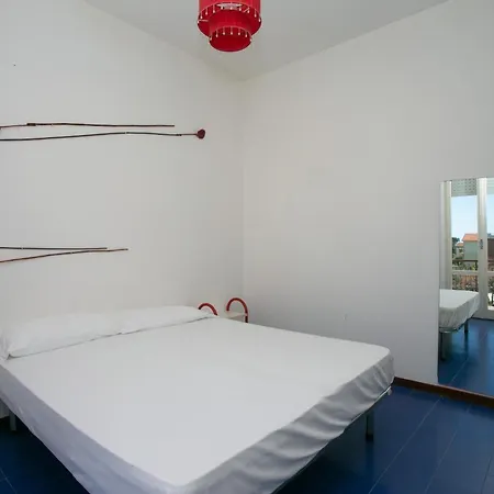 Marcelli, Trilocale Con Terrazzo A Due Passi Dal Mare - M046 * Marcelli