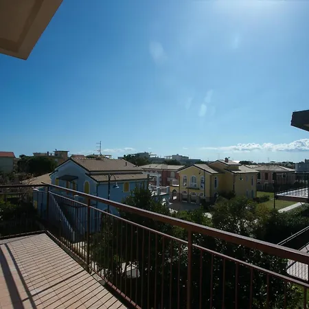 Marcelli, Trilocale Con Terrazzo A Due Passi Dal Mare - M046